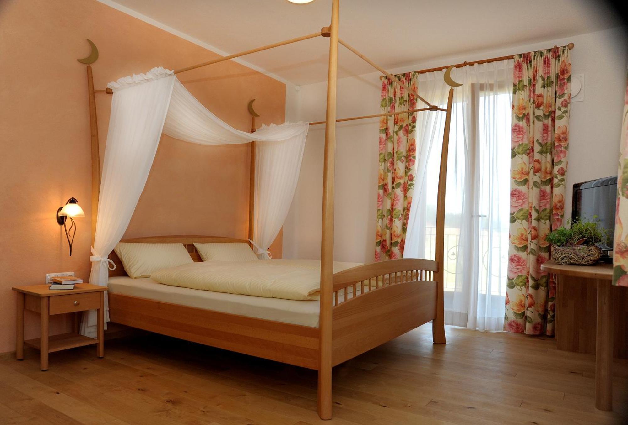 Naturhotel Goldene Zeit Georgenberg Exterior foto